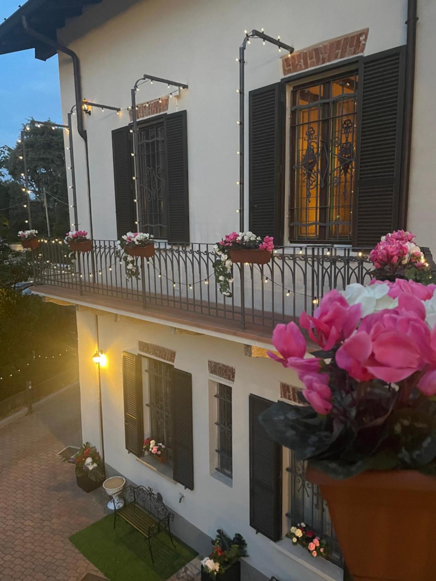 Villa Simona Malpensa Галарате Екстериор снимка